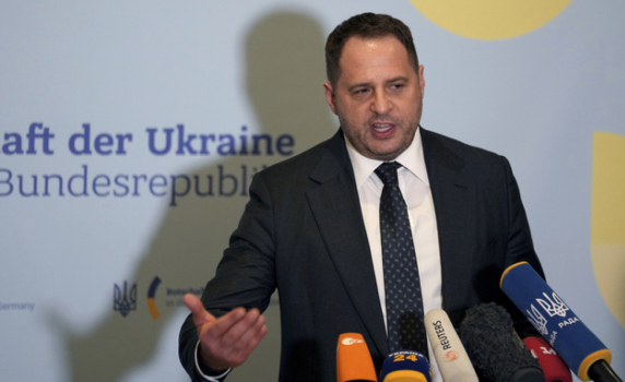 Съветник на Зеленски: Войната в Украйна едва ли ще приключи до пролетта
