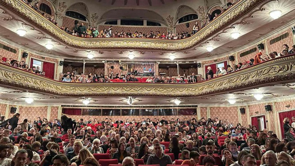 Над 1 500 души в Народния театър в 14-часовата "Нощ на театрите"