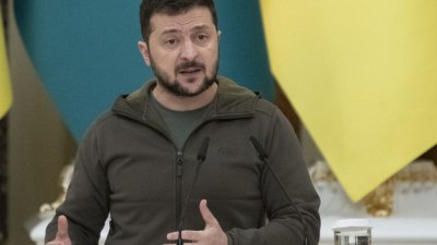 Следвайте Гласове в Украинският президент Володимир Зеленски разкритикува изненадващо кмета