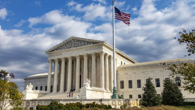 Върховният съд на САЩАвтор Стивън Фарън  Следвайте Гласове в Задава се катастрофа  