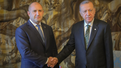 Следвайте Гласове в  България и Турция се договориха да засилят