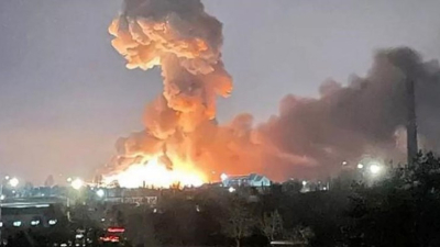 Следвайте Гласове в В централния Шевченски район на Киев имаше експлозии