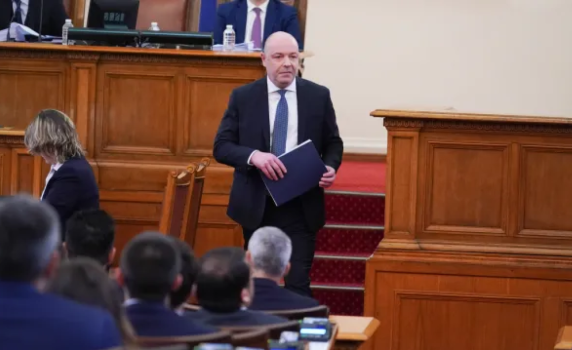 Народното събрание отхвърли кабинета на проф. Николай Габровски
