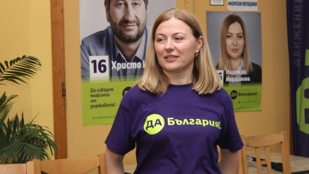 Следвайте Гласове в Надежда Йорданова да е кандидатът за министър-председател