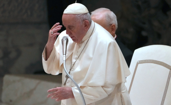 Папа Франциск: Харчете по-малко на Коледа, изпратете спестеното на украинците