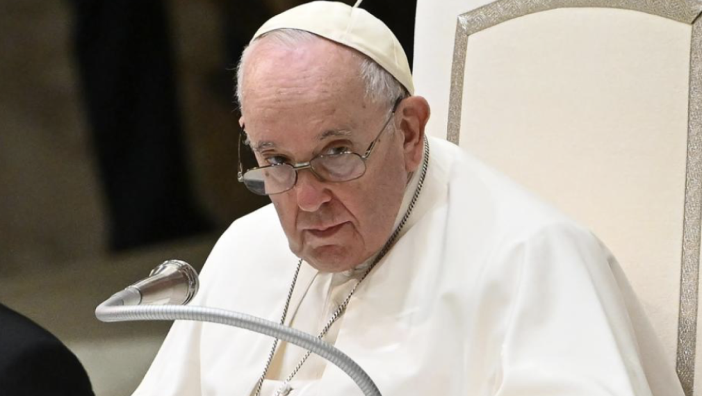 Папата нарече конфликта в Украйна "световна война", в който има много интереси