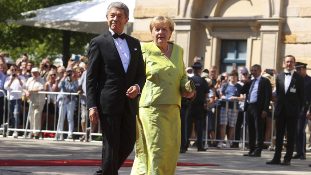 Меркел ще коментира операта "Пръстенът на нибелунга" в криминален подкаст