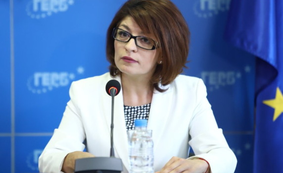 Десислава Атанасова: ПП са в делюзия, не са се срещали с никого от ръководството на ГЕРБ