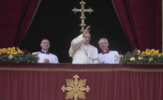 Папата заговори за Трета световна война в коледното си слово
