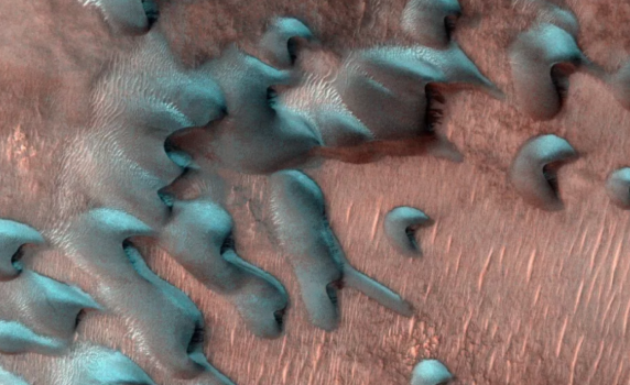 Празнично видео на НАСА показа как изглежда зимата на Марс