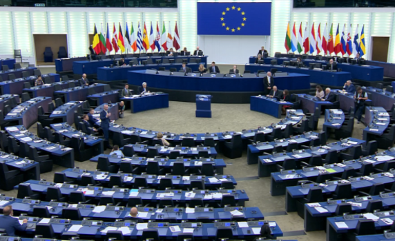 ЕП спешно снема имунитета на двама евродепутати заради "Катаргейт"