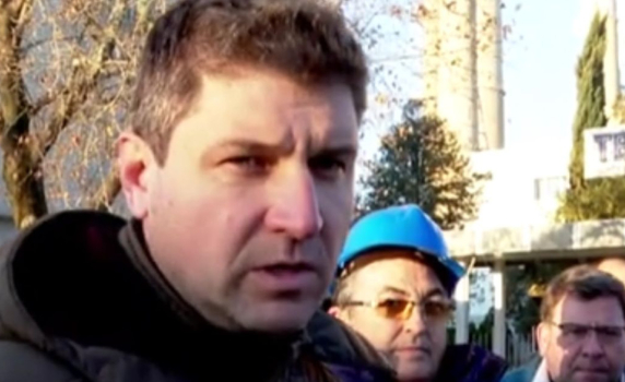 Работещи в ТЕЦ "Марица Изток 2": Половината от хората в централата ще останат без работа