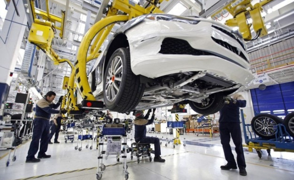 4,5 млн. автомобила останали непроизведени през 2022 г. заради липсата на чипове