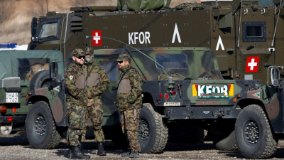 Следвайте Гласове в Ръководените от НАТО мироопазващи сили в Косово