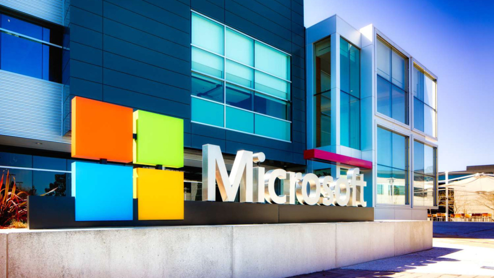 Следвайте Гласове в Майкрософт (Microsoft) е в преговори да инвестира 10