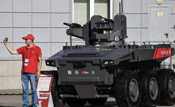 Рогозин: Бойният робот "Маркер" ще бъде тестван в Донбас