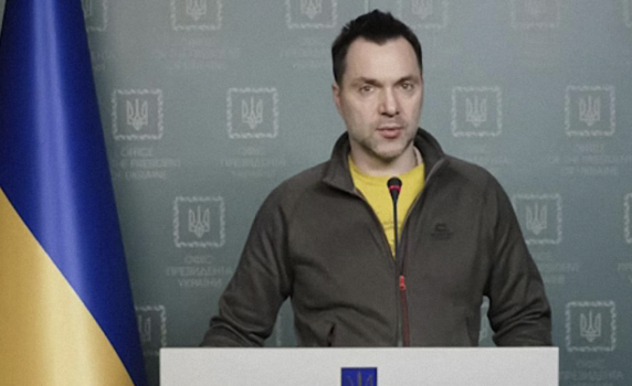 Олексий Арестович подава оставка заради коментара си за ракетния удар в Днепропетровск
