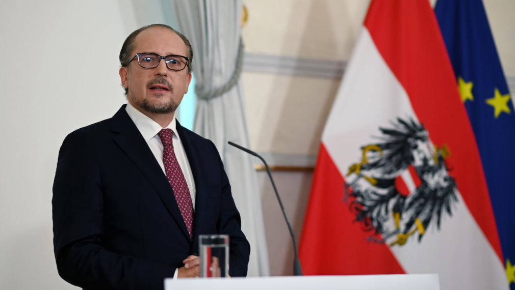 Австрийският външен министър: Русия ще остане част от европейската история и култура, не бива да прекаляваме с действията срещу Москва