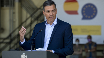 Следвайте Гласове в Испанският премиер Педро Санчес призова за преговори
