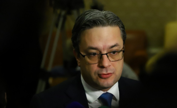 Тома Биков: Оформят се два големи политически блока - около ГЕРБ и ПП. Предстои различните формации да се самоопределят