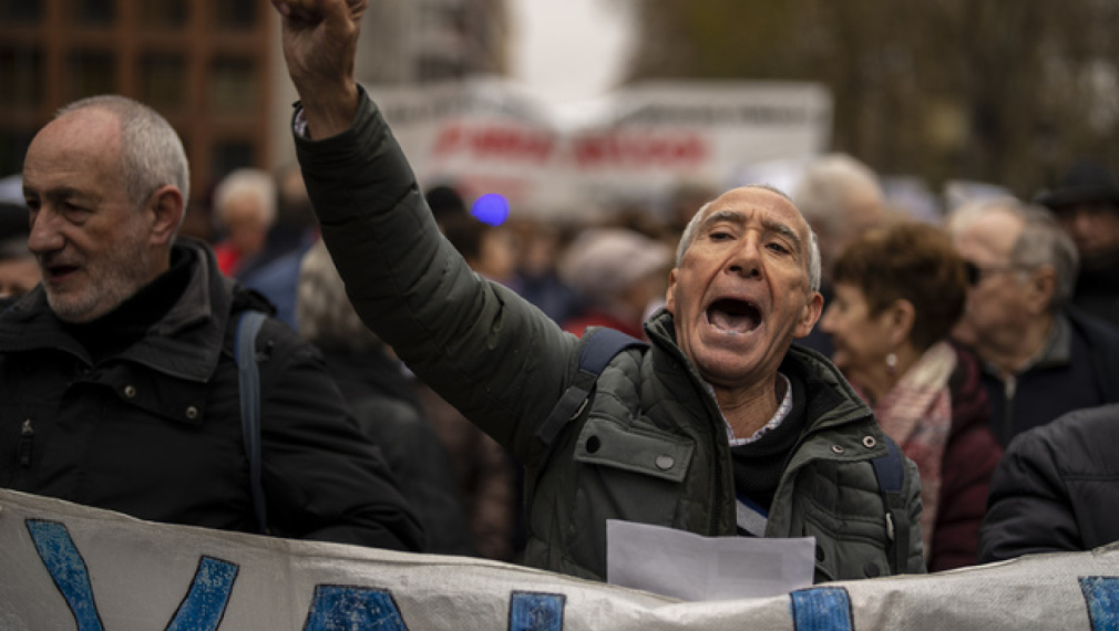 Десетки хиляди в Испания призоваха за край на управлението на Педро Санчес