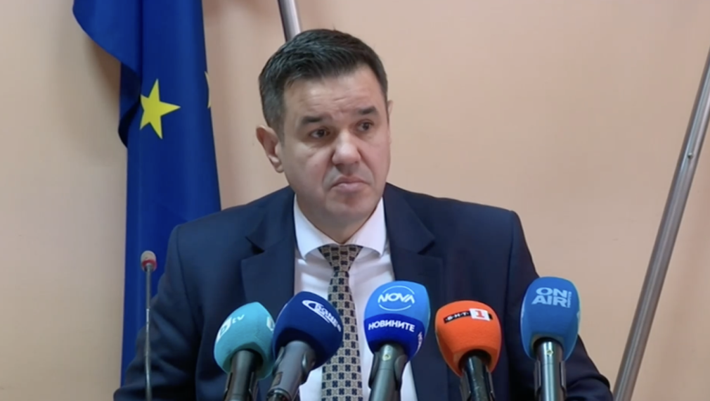 Министър Стоянов: Статията в "Ди Велт" е признание за престъпление. Абсурдно е да се твърди, че Корнелия Нинова не е знаела, че изнасяме оръжие за Украйна