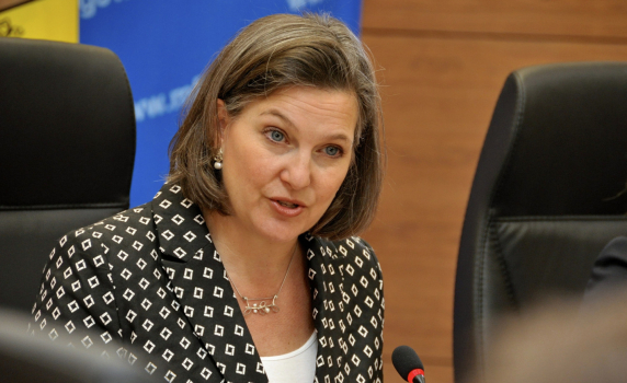 Нюланд: Вашингтон е готов да облекчи санкциите срещу Москва в името на преговори