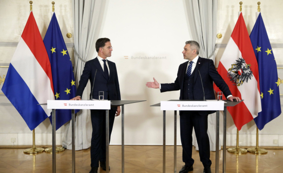 Нидерландия и Австрия са единни в съпротивата срещу разширяването на Шенген