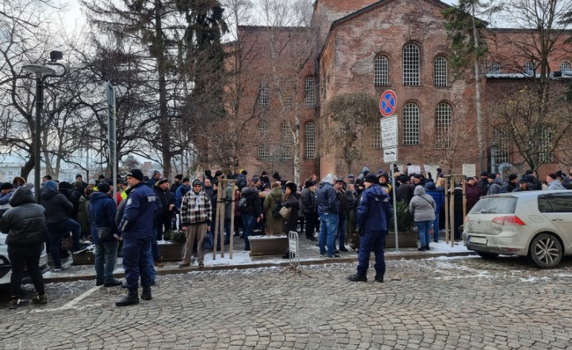 Шофьорите от градския транспорт в София готвят стачка, ако не им увеличат заплатите с 30%