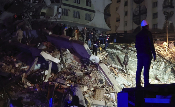 Над 4800 станаха загиналите от земетресения в Турция и Сирия