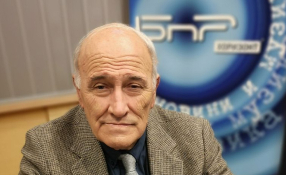 Беше унизително да гледам изолирания ни вътрешен министър в един хотел близо да Градския стадион в Скопие