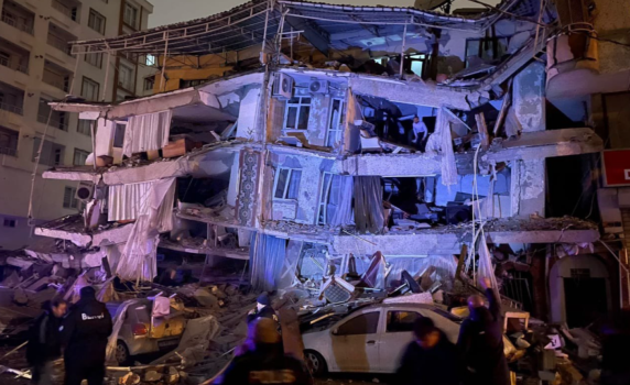 Броят на жертвите от земетресенията в Турция и Сирия надхвърли 6200 души
