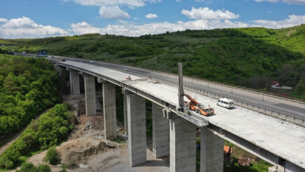 Строежът на магистрала "Хемус" продължава по модела на ГЕРБ