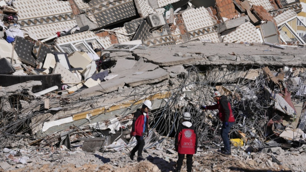 Над 17 000 са вече загиналите при земетресенията в Турция и Сирия