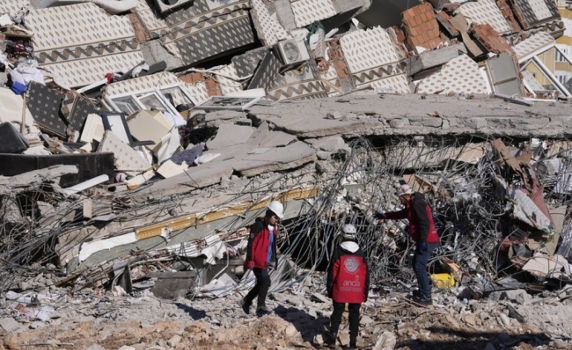 Над 17 000 са вече загиналите при земетресенията в Турция и Сирия