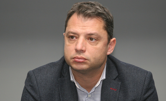 Делян Добрев: Не знаехме кой управлява - татко Петко ли, Асен ли, Лена ли
