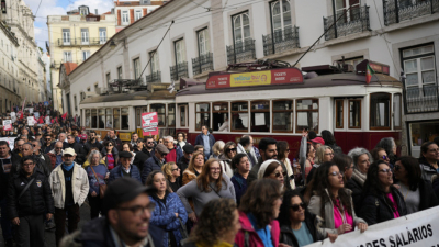 Около 20 протестни прояви са се състояли в цяла Португалия  Хиляди