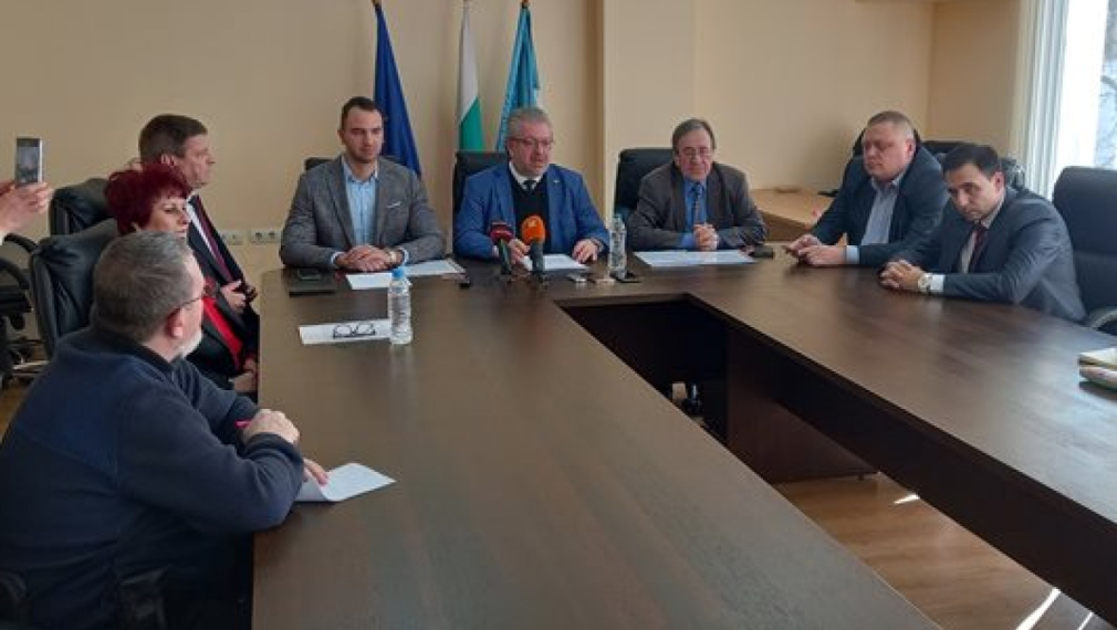 Петима съветници и 109 социалисти от Пловдив напуснаха БСП