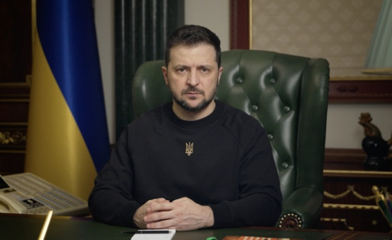 Зеленски призна, че ситуацията в Източна Украйна е изключително трудна