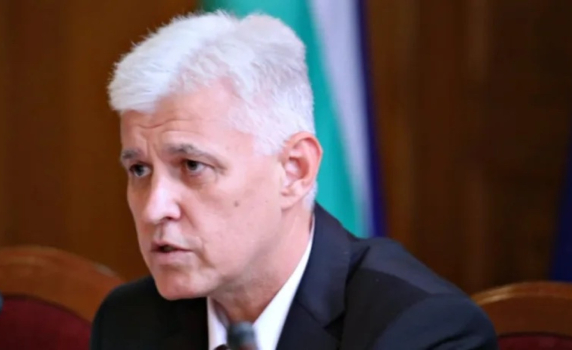 Министър Стоянов за Христо Иванов: Не се справи с правосъдната реформа, сега посяга към армията