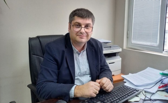 БАБХ: Насекоми, вложени в храни, задължително се изписват на български език на етикета