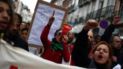 Хиляди демонстранти излязоха вчера по улиците на португалската столица Лисабон
