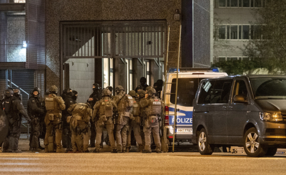 Седем убити и осем ранени при стрелба в църква на „Свидетели на Йехова“ в Хамбург