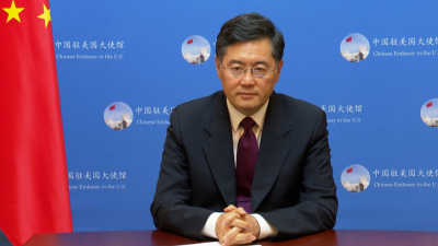 Следвайте Гласове в Преди дни министърът на външните работи на Китай