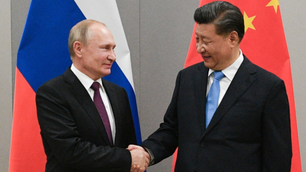 Си Дзинпин отива в Москва за среща с Путин
