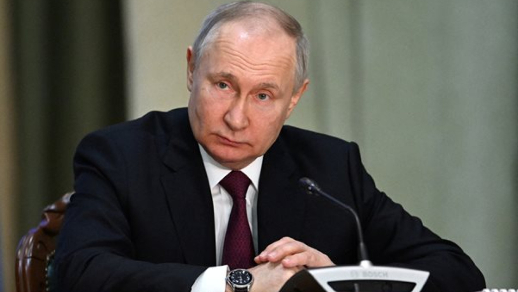 Путин събра олигарсите и ги призова да инвестират в Русия