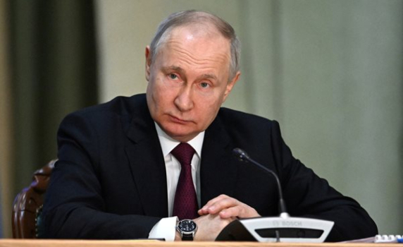 Путин събра олигарсите и ги призова да инвестират в Русия