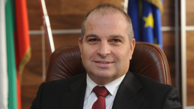 Гроздан Караджов беше министър на регионалното развитие и благоустройството в