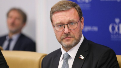 Константин Косачев е заместник председател на Съвета на Руската Федерация и председател на Комисията