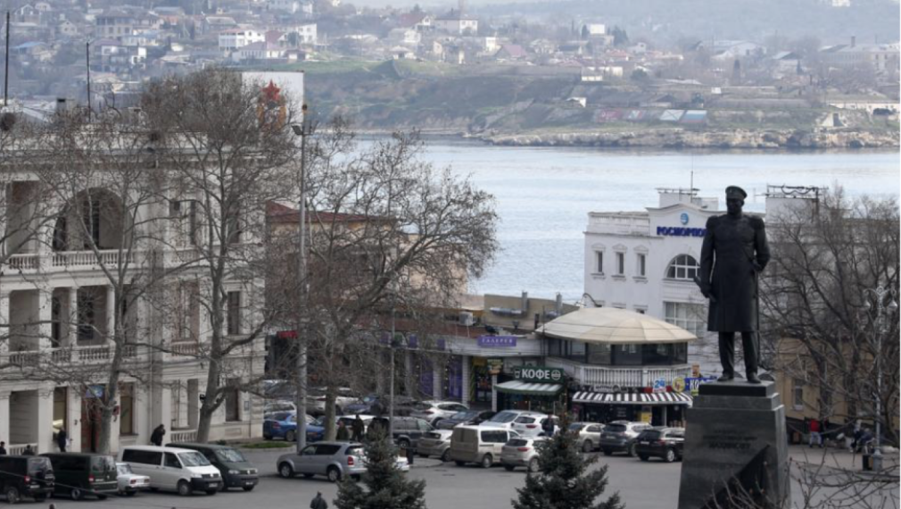 Руският Черноморски флот отблъсна атака с дронове срещу Севастопол